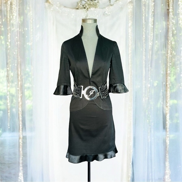 Intuition Black Ruffled Blazer Skirt Suit Belted Rhinestone Trim Size 10 - Picture 3 of 7
